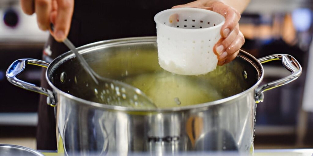 Prepare the Broth for tom yum soup