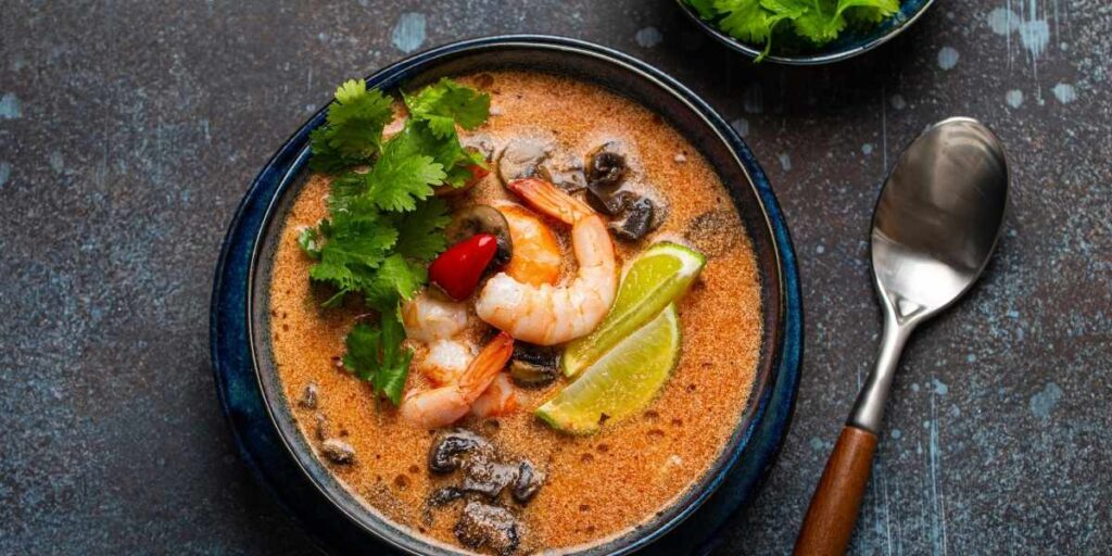 Tom yum soup
